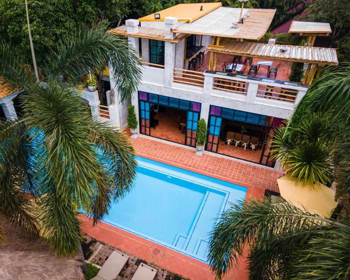 Baanpong Lodge San Kamphaeng Exterior photo