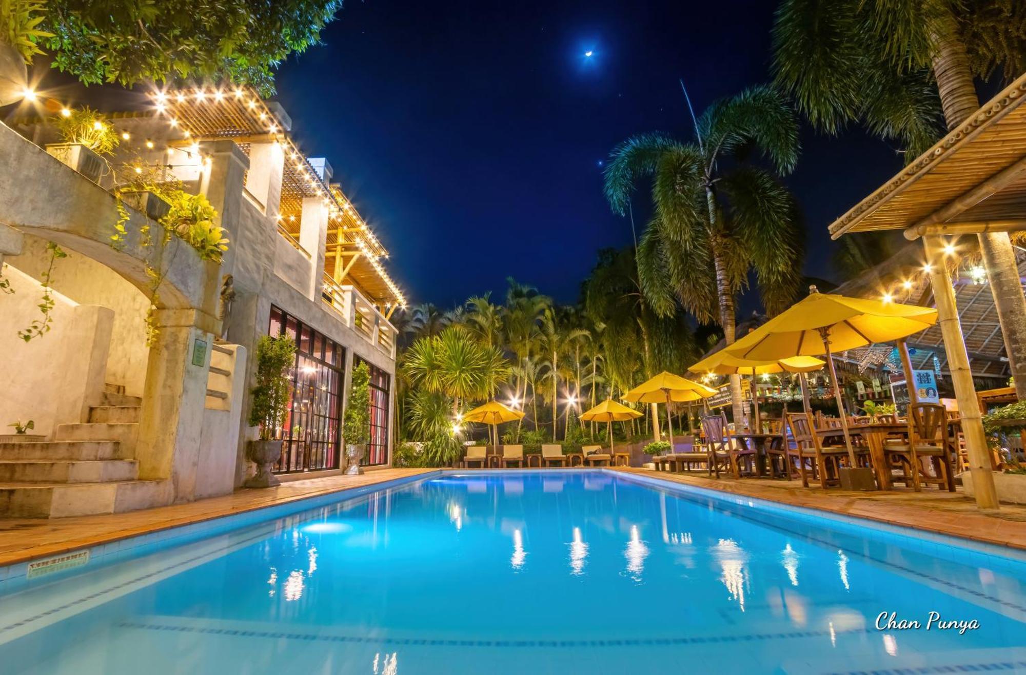 Baanpong Lodge San Kamphaeng Exterior photo